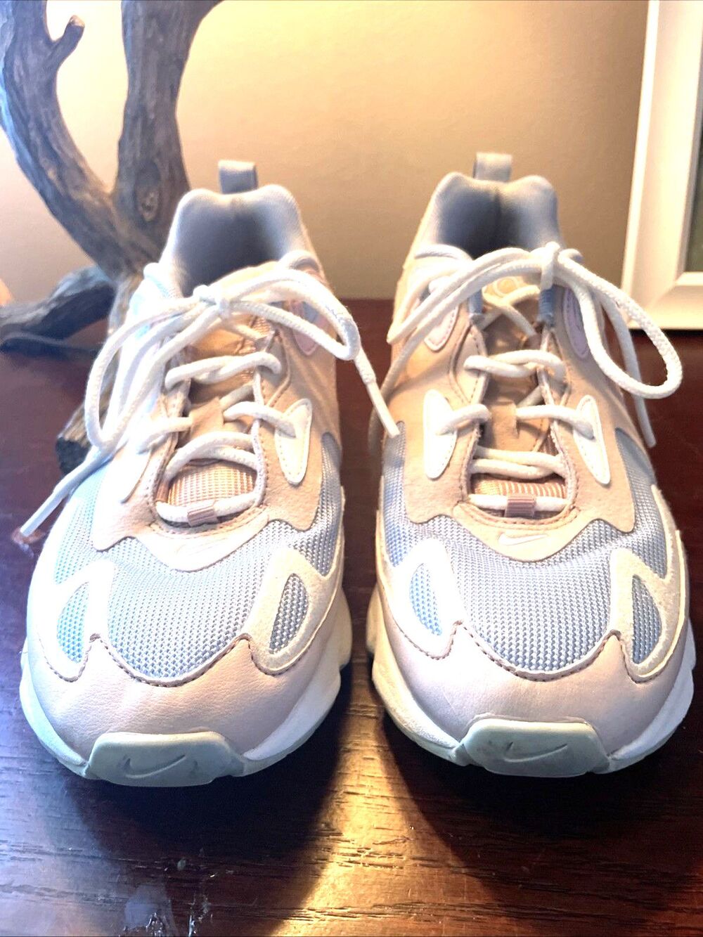 Nike Air Max Rose, Blue, Pink Sneakers Women’s Size 8. 06/2019